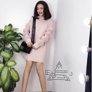 Váy len tay lông