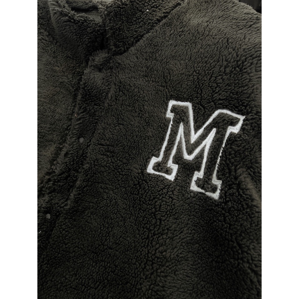 Khoác Lông Nam Nữ Cổ Bẻ Thêu Chữ M Oversize Dáng Rộng Unisex