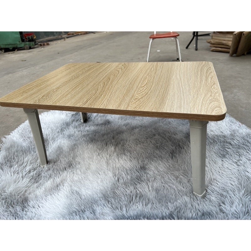 Bàn học gấp gọn ngồi bệt chân nhựa cứng 40x60cm mặt gỗ Mdf bền , đẹp.