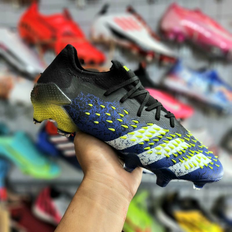 Giày Bóng Đá Predator Freak.1 FG - Phù hợp sân cỏ tự nhiên