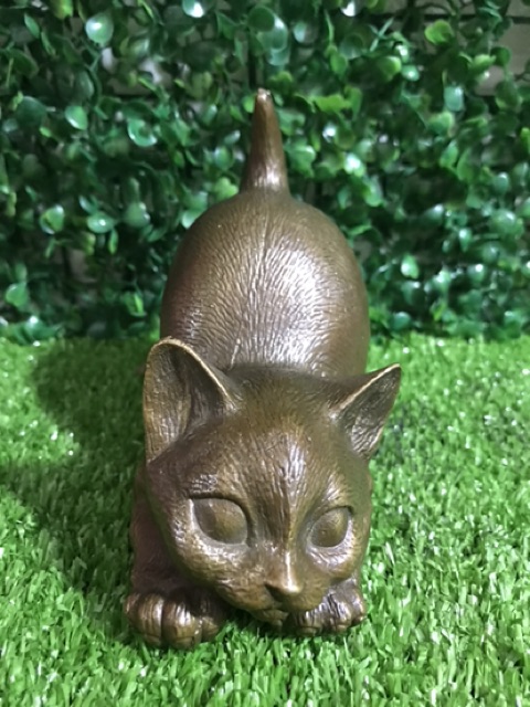 Tượng đồng con mèo