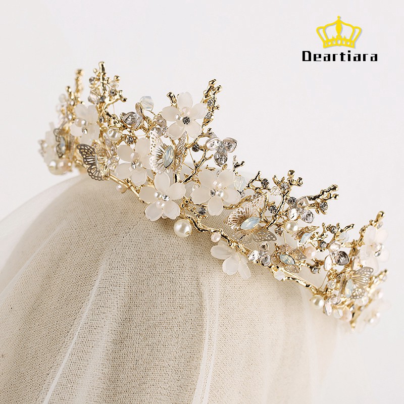 Tiara bride decorated beads and white gold pearls
