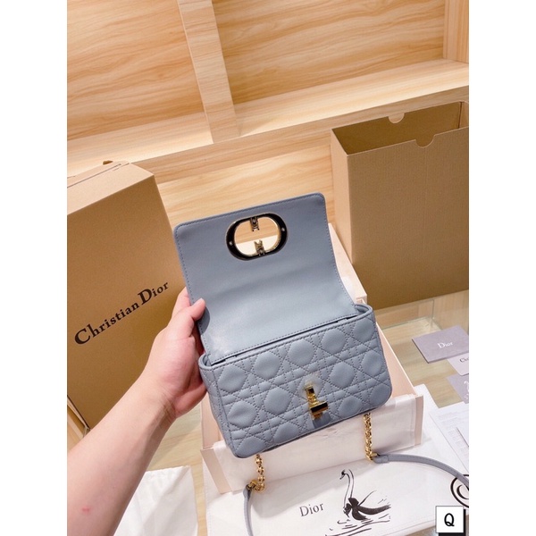 Túi xách Diỏr caro sz 20 hàng order xưởng sẵn ship màu trắng