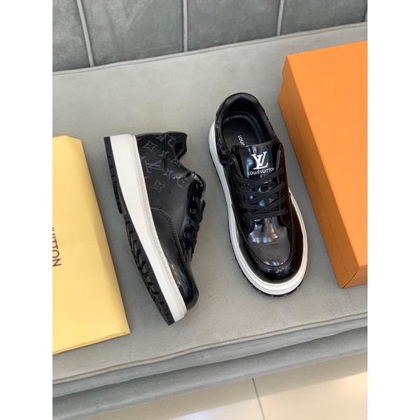 Giày thể thao nam chất liệu da thật phủ bóng sang trọng thương hiệu Louis Vuitton LV cao cấp