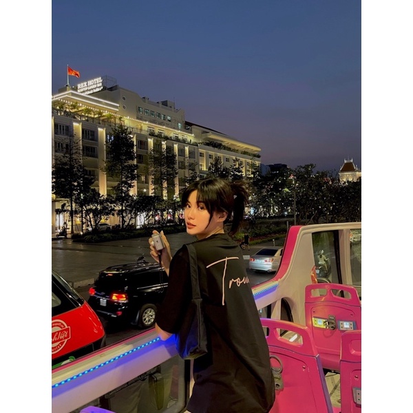 Áo phông oversize Trouve Chất Thun 100% Cotton, thấm hút mồ hôi rất tốt | BigBuy360 - bigbuy360.vn