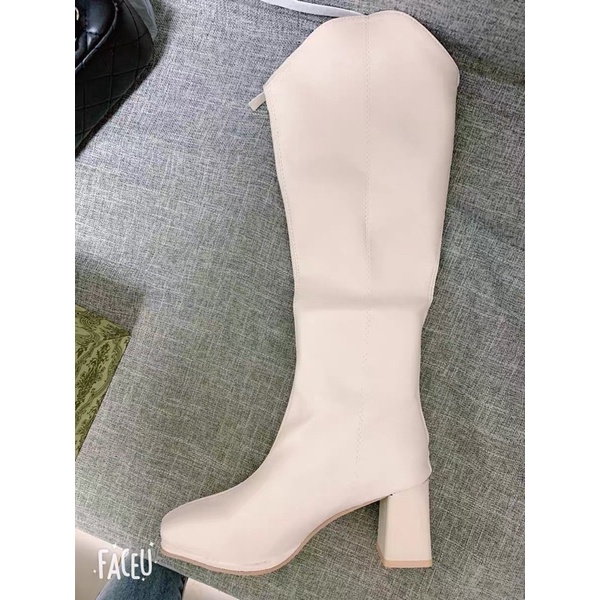 Bốt Đùi Nữ Cổ V Boot Cao Cổ Khóa Sau Da Lì Gót Vuông 7cm F69 | BigBuy360 - bigbuy360.vn