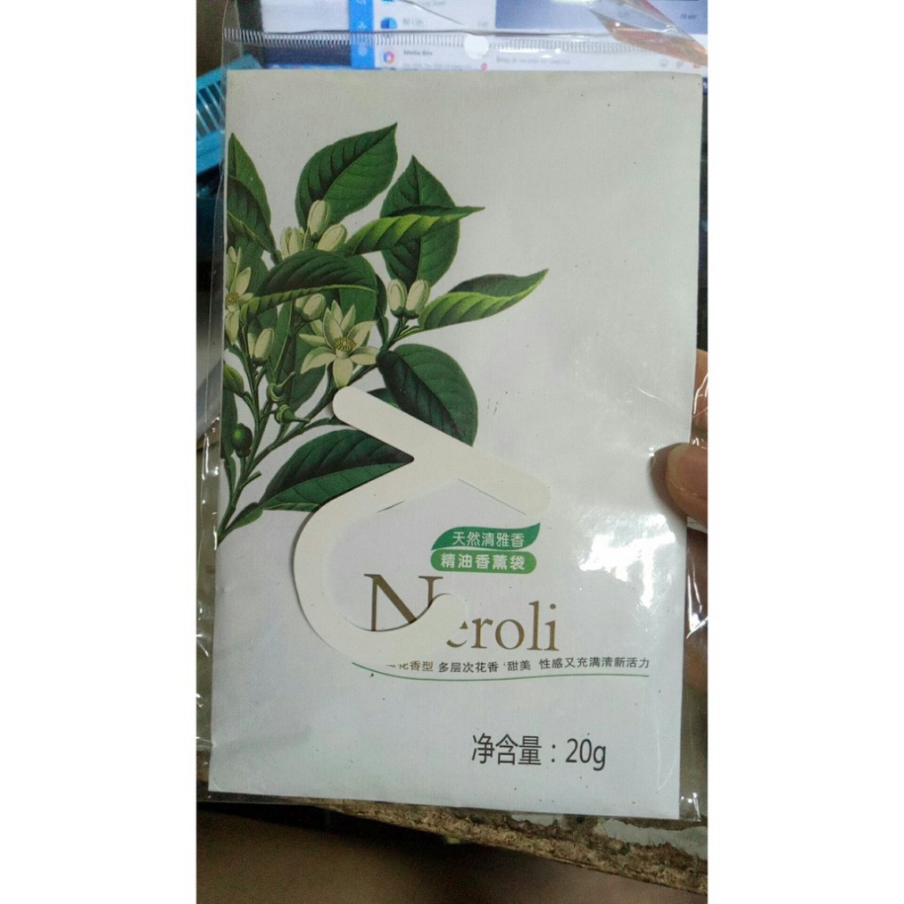 SALE!!! Túi thơm thảo dược để trong quần áo kèm móc treo