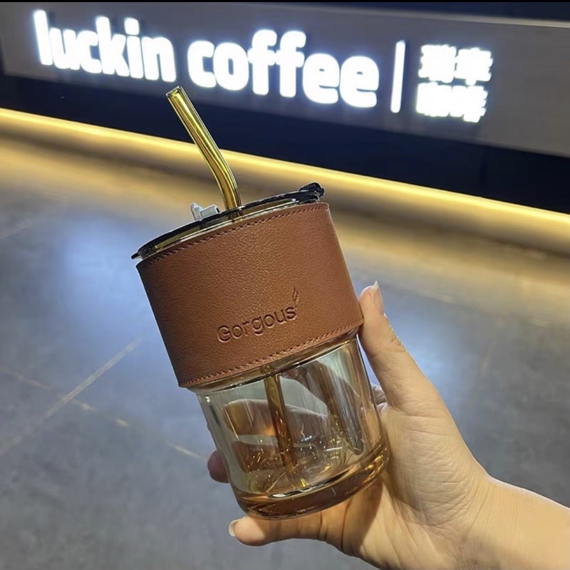 Cốc thuỷ tinh 450ml bọc da cao cấp có nắp tặng kèm ống hút