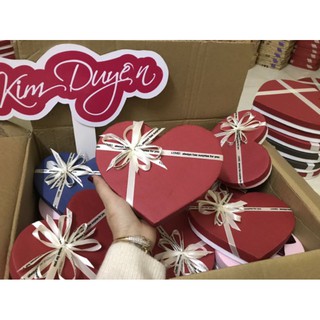 Vỏ hộp đựng quà , socola valentine 20cm cao 3cm
