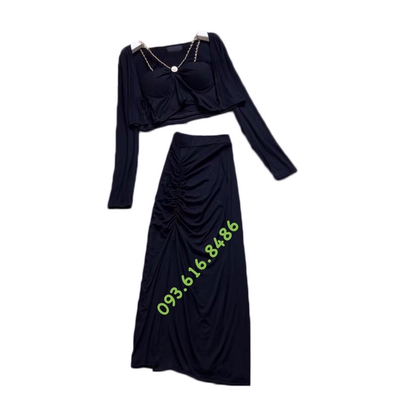 Set chân váy đen body kèm áo khoác croptop áo 2 dây phối xích