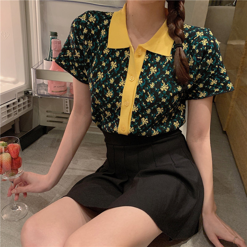 Áo nữ dệt kim tay ngắn họa tiết hoa xinh xắn phong cách retro