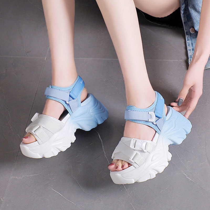 Giày Sandal Đế Xuồng Dày Cao Chống Thấm Nước Thời Trang Mùa Hè 2022 Mới Dành Cho Bạn Nữ