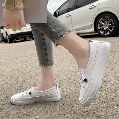 [Mã 44LIFESALE giảm 10% đơn 99K] Sẵn - Giày slip on màu trắng, be siêu xinh dễ mang