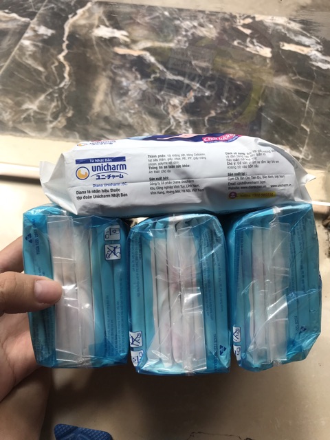 Tang BVS DEM 14k khi mua combo 3 BVS DIANA KO CÁNH( băng vệ sinh)