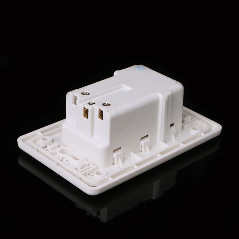 Tường WER 15AỔ Cắm Điện Hai Cổng USB 5V 2V Tiện Dụng