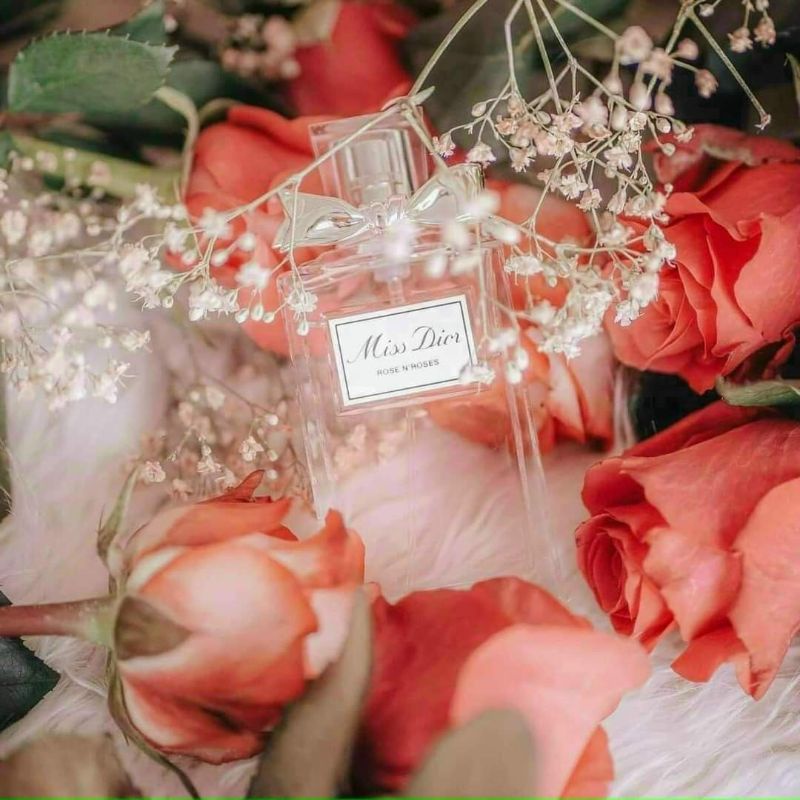 Nước hoa MISS DIOR ROSE N ROSES mẫu thử 10ml