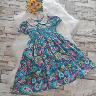 Đầm smock hoa cho bé