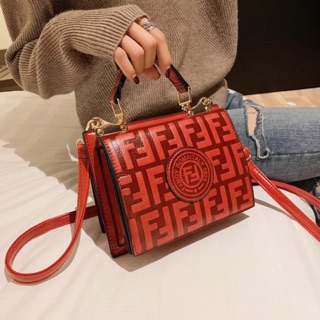 Túi đeo chéo FENDI hàng QC (sẵn)