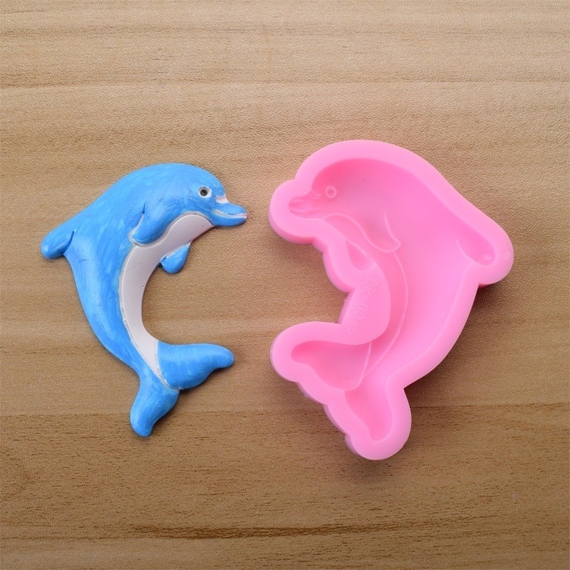 Khuôn Làm Bánh Chất Liệu Silicone Hình Cá Heo Dễ Thương