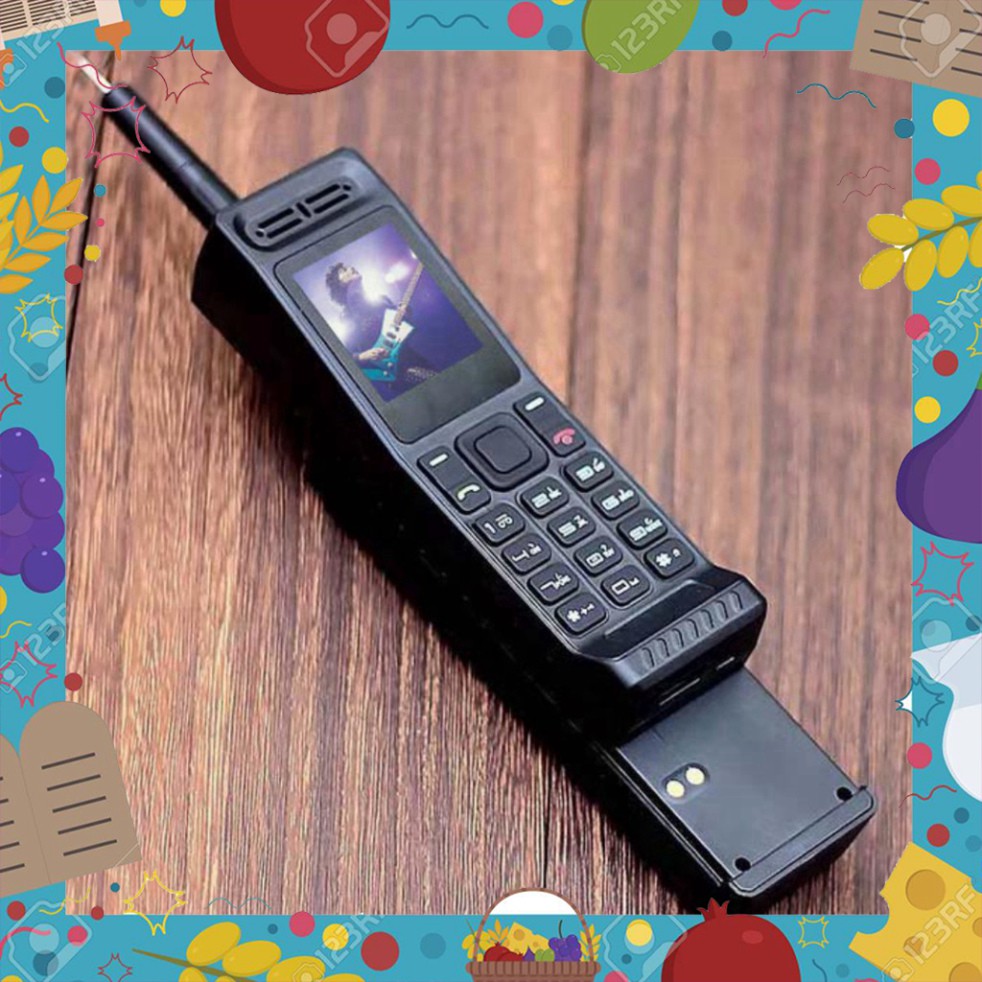 RẺ NHƯ CHO Điện Thoại 4 Sim Pin Khủng Retro Telephone W2 Sạc cho Smartphone giả giọng nói RẺ NHƯ CHO