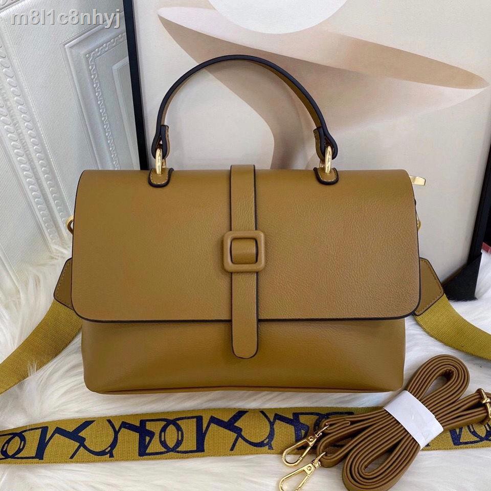 2021 túi nữ mới mẫu da mềm xách khí quyển đeo chéo một vai hợp thời trang doanh nhân | BigBuy360 - bigbuy360.vn