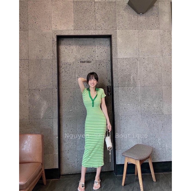 Đầm sọc ôm body nút cổ tim tôn dáng