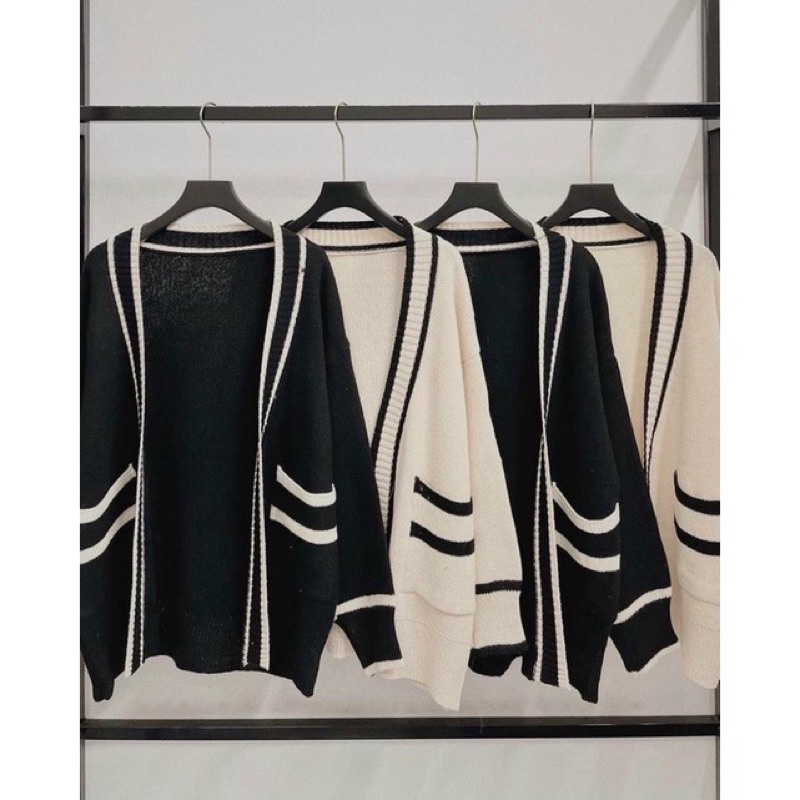 Áo khoác cardigan len viền sọc đen trắng siêu xinh