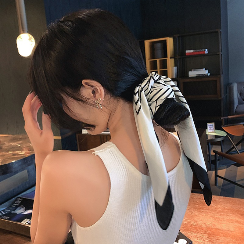 Khăn Quàng Cổ Bằng Lụa In Họa Tiết Phong Cách Retro | BigBuy360 - bigbuy360.vn