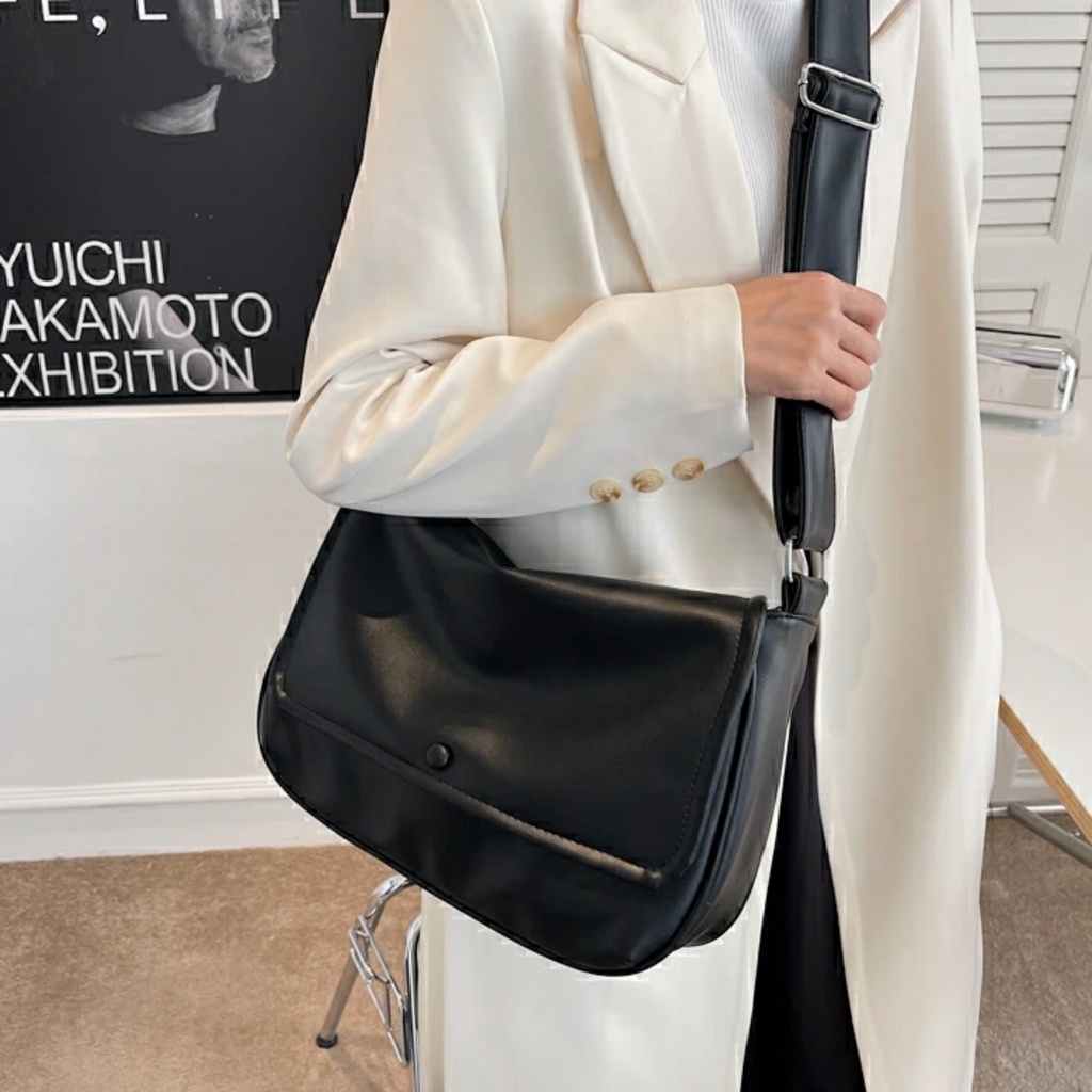 Túi đeo chéo Unisex kiểu dáng bì thư basic da mềm mịn đựng vừa laptop