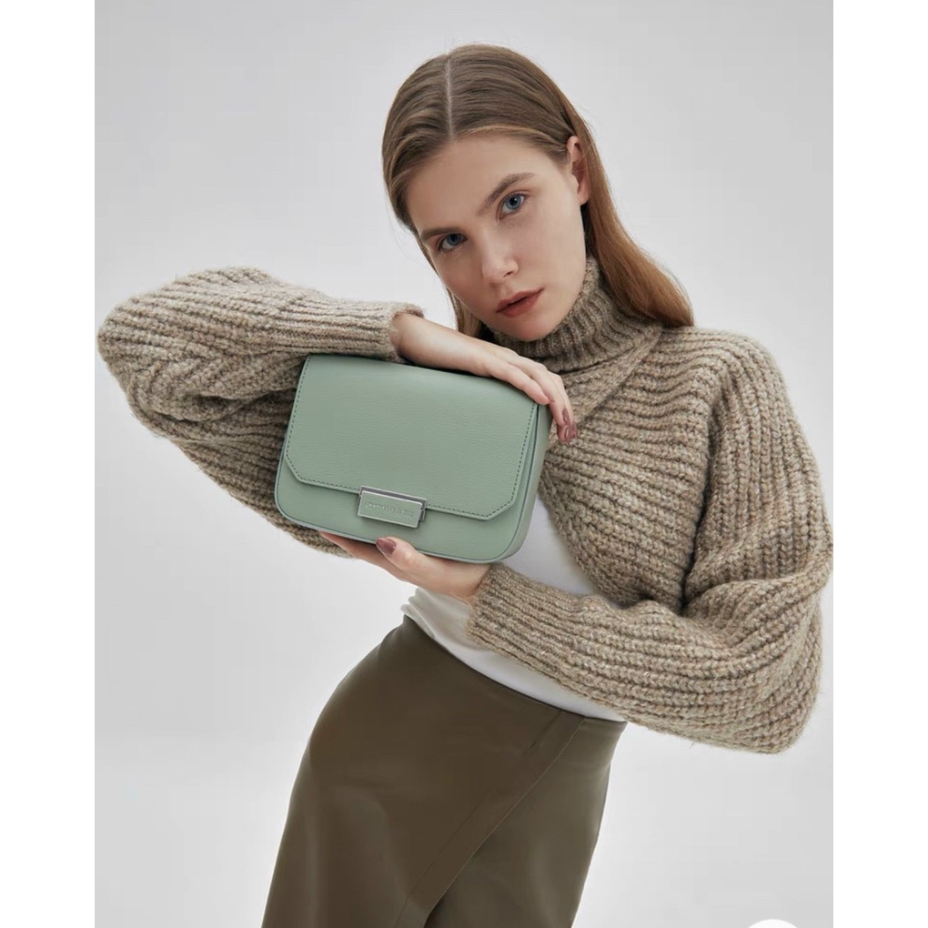 Túi ví đeo vai kẹp nách CNK Push Lock Crossbody Bag mẫu mới ra full đen chuẩn hàng hiệu sang trọng.00