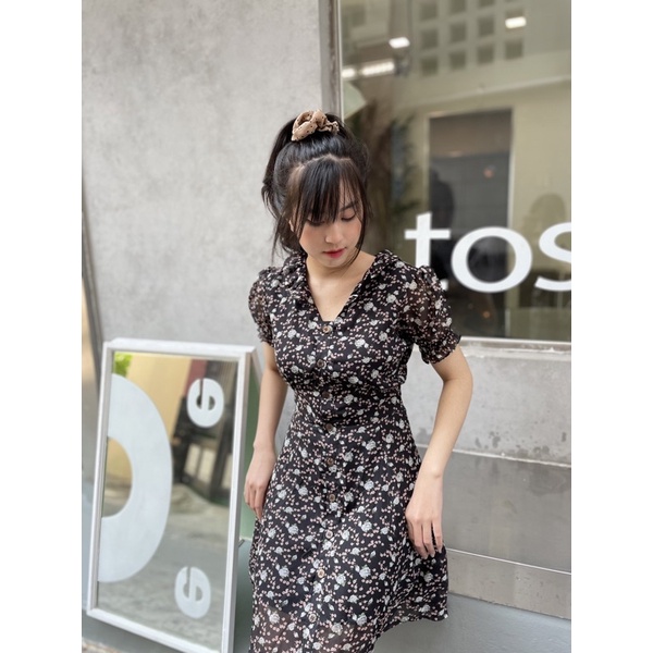 Đầm ngắn nữ Laundry Dress cổ bèo tay ngắn phồng họa tiết – Là Hoa