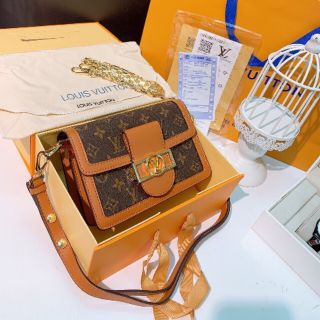 Túi xách louis vuitton mini dauphine monogram
- túi lv mini dauphine monogram
- túi lv size 20