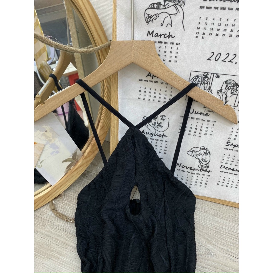 ĐẦM MIDI CỔ YẾM ĐEN KHOÉT NGỰC GIỌT NƯỚC