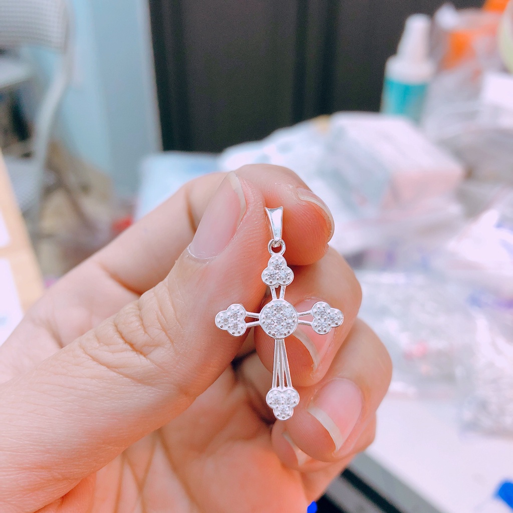Dây chuyền nữ bạc ta mặt thánh giá nạm đá tinh tế kĩ càng - Bạc Bibi silver