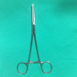 Kẹp banh gắp kim