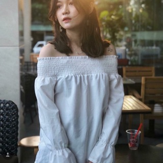 Áo trễ vai chun nơ lưng dài tay