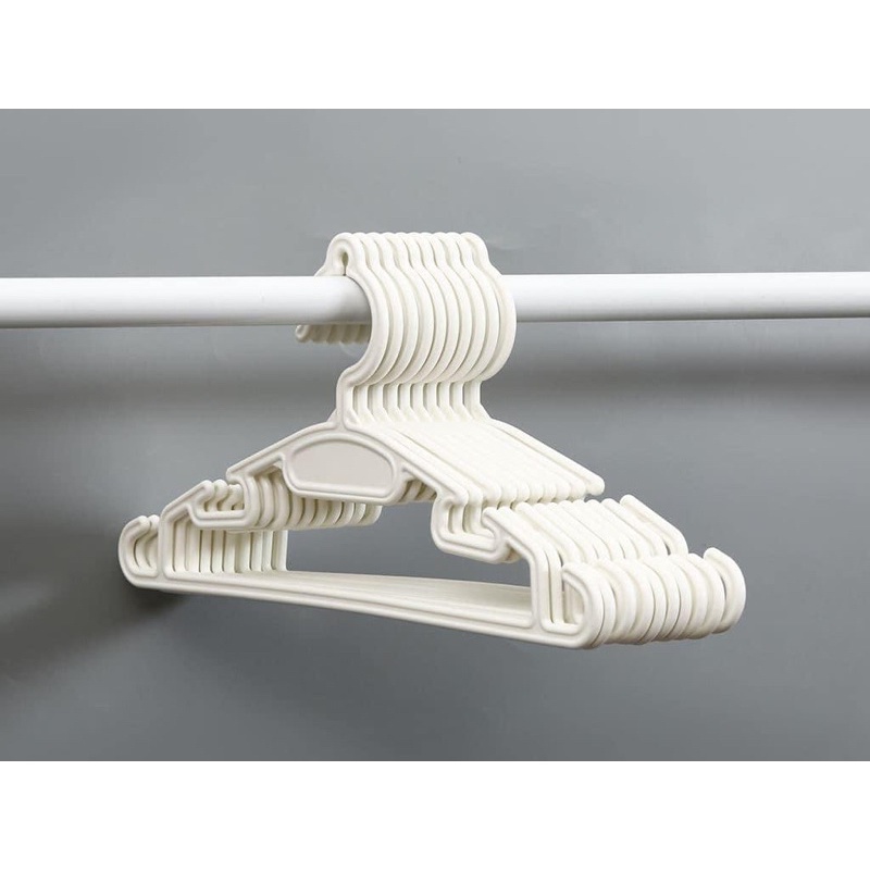 Móc phơi quần áo cho bé