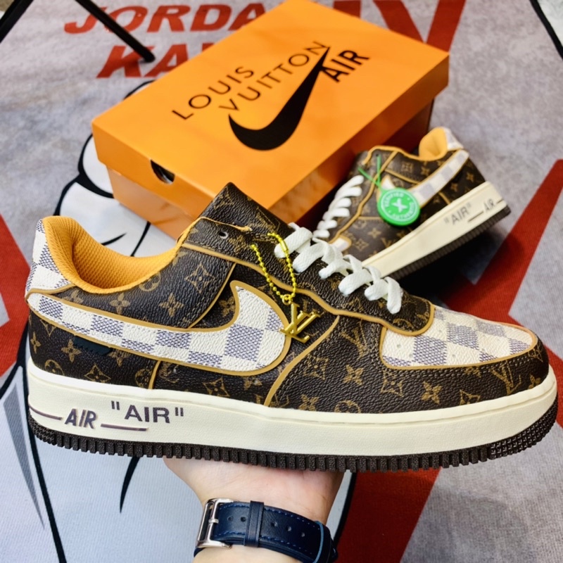 Giày Sneaker Cổ thấp Air Force 1 LV Da Lộn - Phiên Bản TC