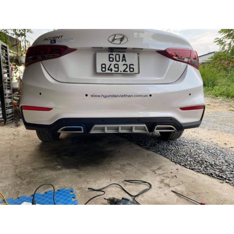 Lip Chia Pô Thể Thao Cho Xe Hyundai Accent 2018 2019 2020 2021