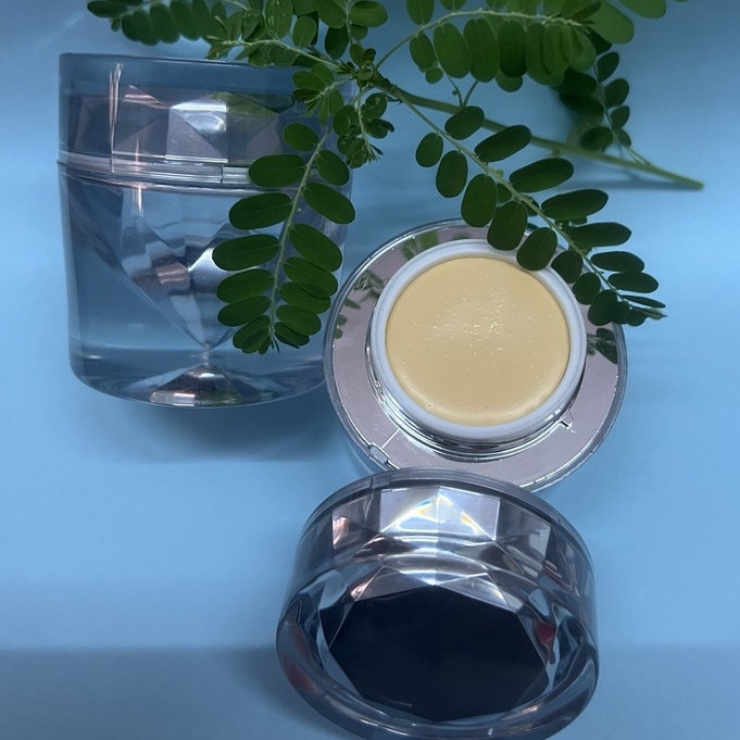 (Tặng kèm serum dưỡngKem dưỡng Kim Cương siêu trắng mới 20gr căng bóng trắng sáng, sạch thâm nám cao cấp mới