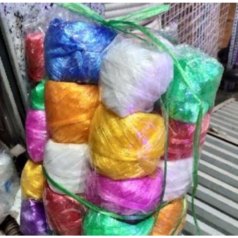 1 cuộn dây nilong nhỏ cột đồ