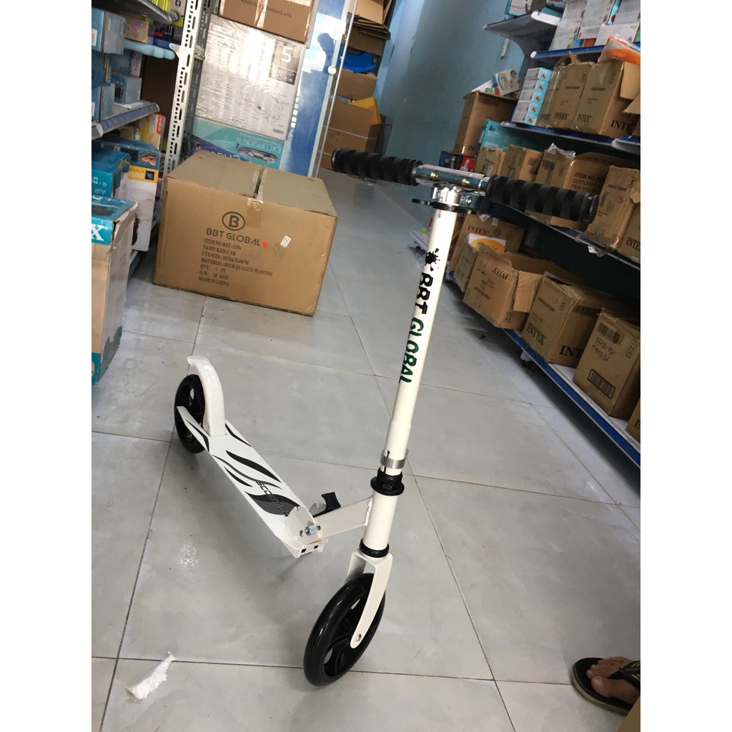 Xe trượt Scooter BBT Global cỡ lớn 2 bánh có chân trống, chịu lực lên tới 80kg KM988