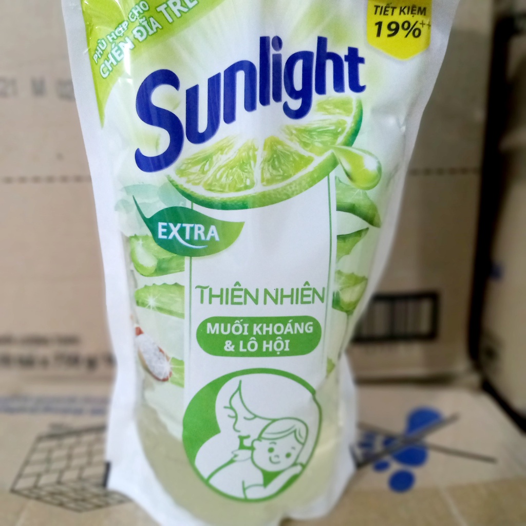 Nước rửa chén Sunlight túi 750g hương thiên nhiên lô hội