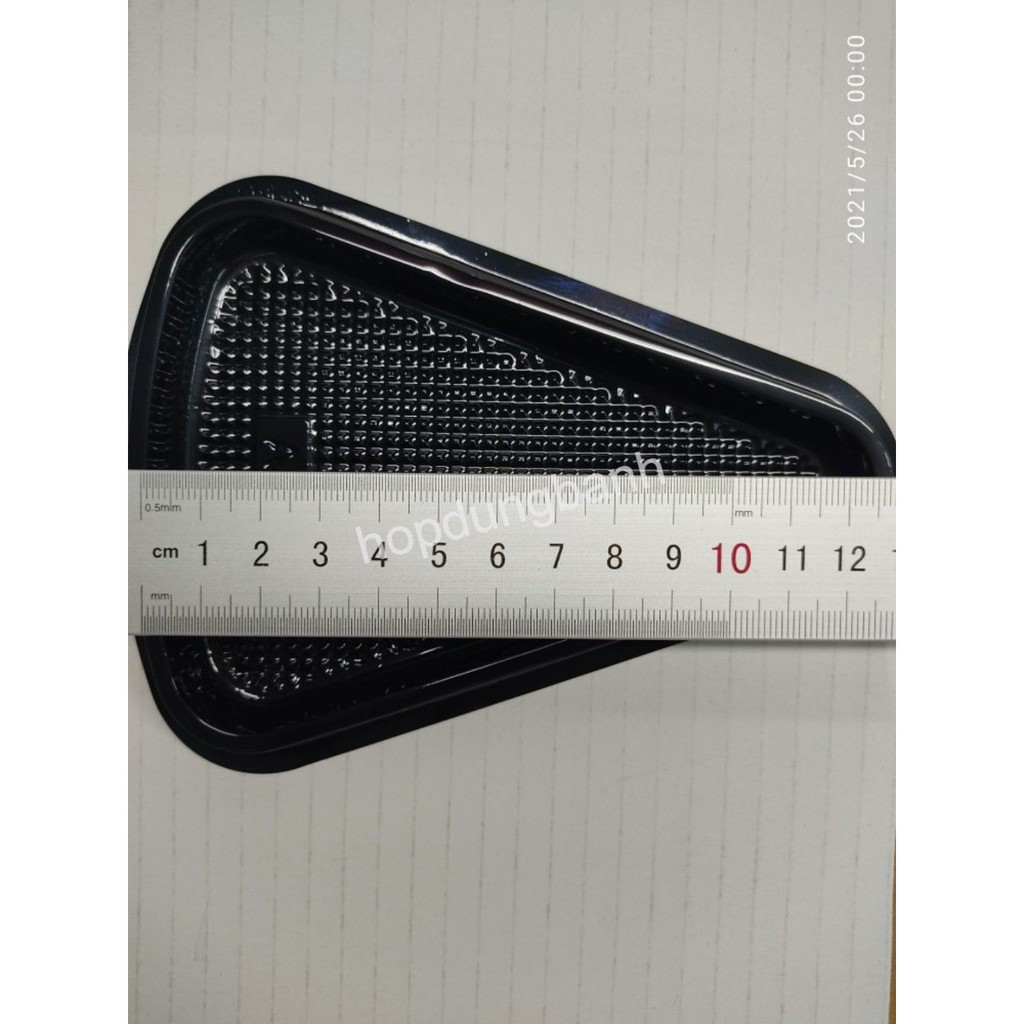 50 - 100 Hộp Đựng Bánh Tam giác A03 - Đế Đen Kích Thước 12 cm x 7.5 cm x cao 6.5cm