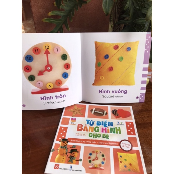 Sách - Từ điển bằng hình cho bé Hình dạng và sự tương phản - Shapes and Opposites - dành cho trẻ từ 0-6 tuổi
