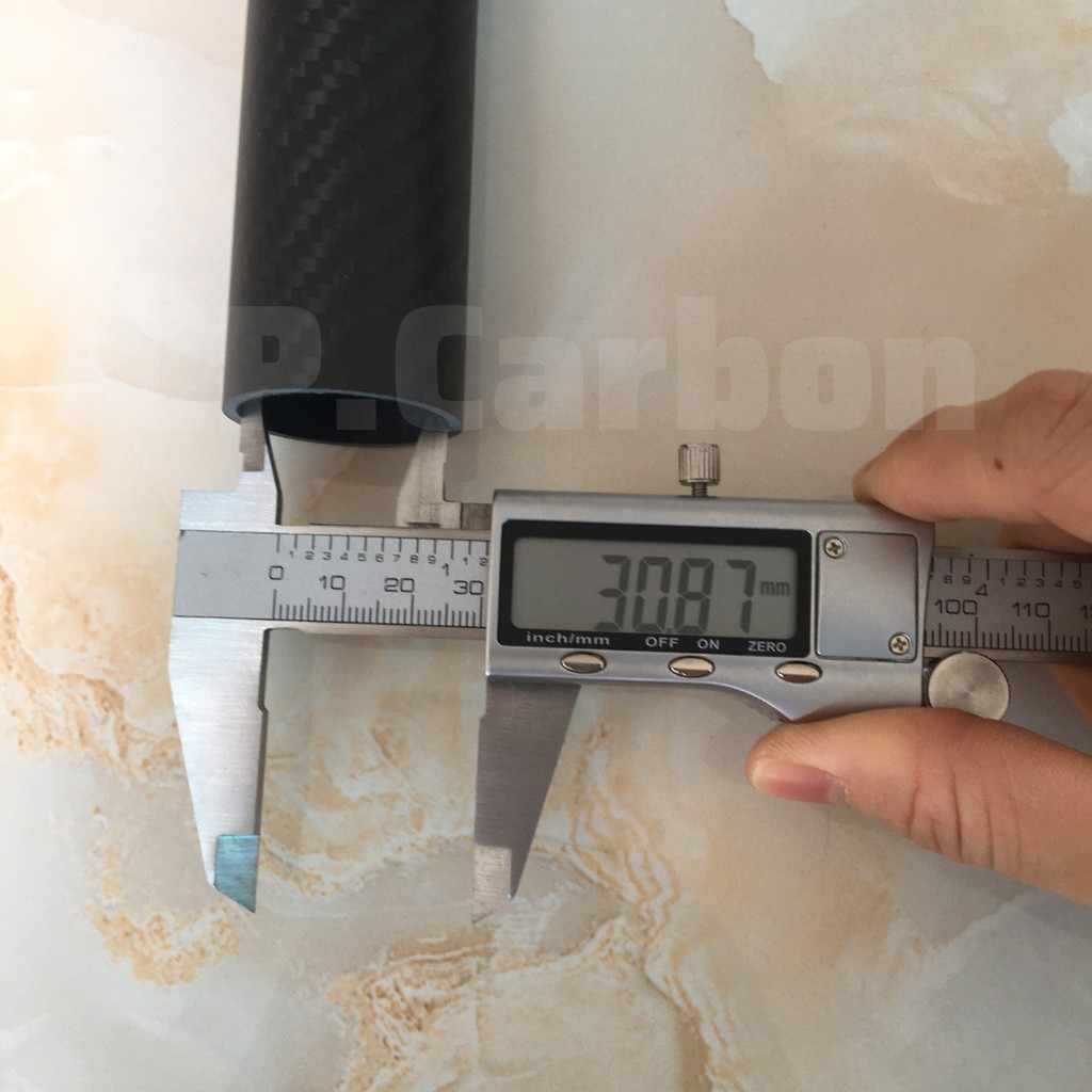 Ống carbon 3K rỗng dài 1 mét, đường kính ngoài 35mm, đường kính trong 31mm