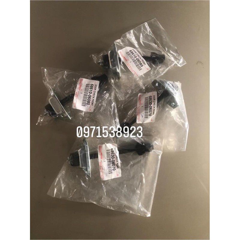 Hạn chế mở cửa TOYOTA CAMRY xịn 6861006080 6863006070