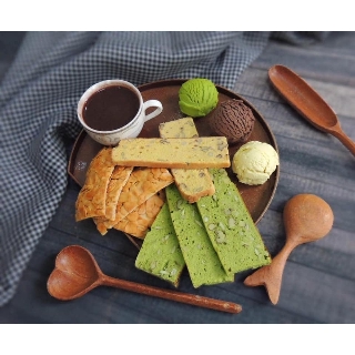 Bánh Biscotti giòn tan 100gr (vị vani và trà xanh)