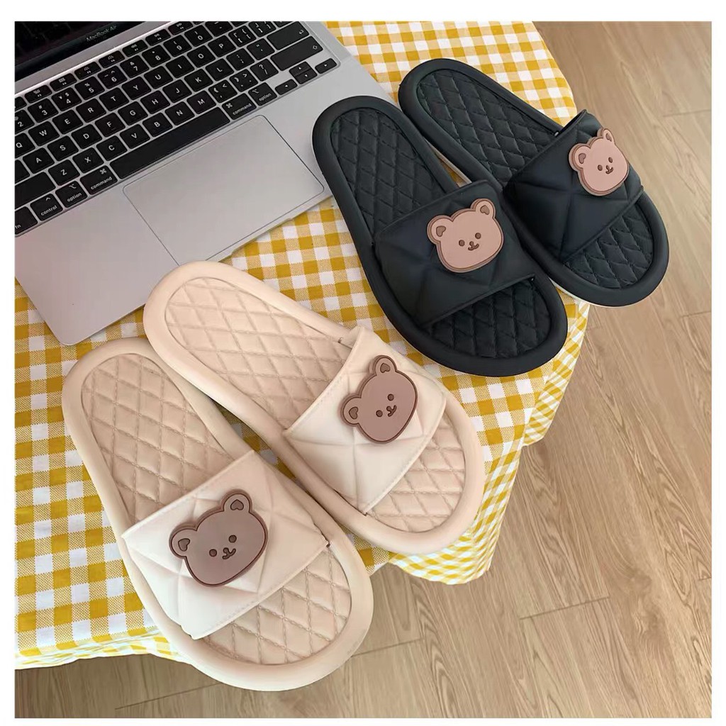 Dép gấu xinh kẻ chỉ