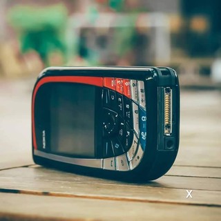 Nokia 7610